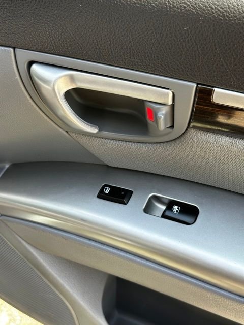 Used 2012 Frost White Pearl Hyundai GLS image 18