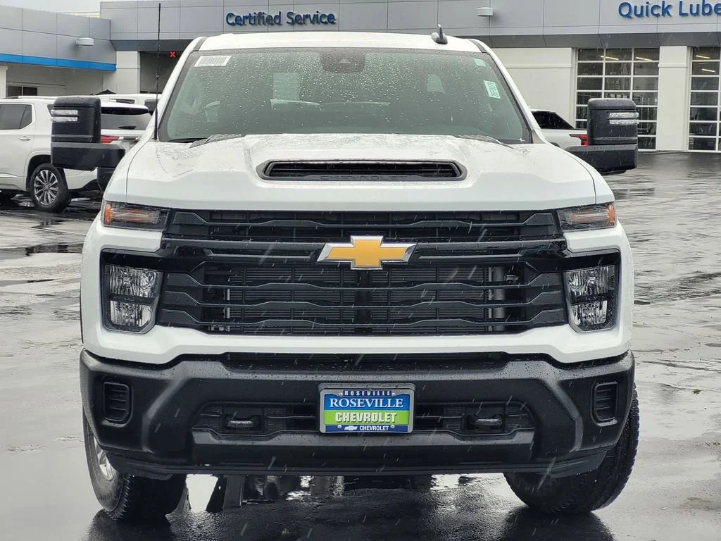New 2026 Summit White Chevrolet WT image 2
