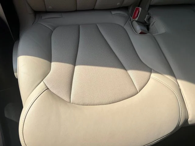 Used 2019 Brown Buick Essence image 19