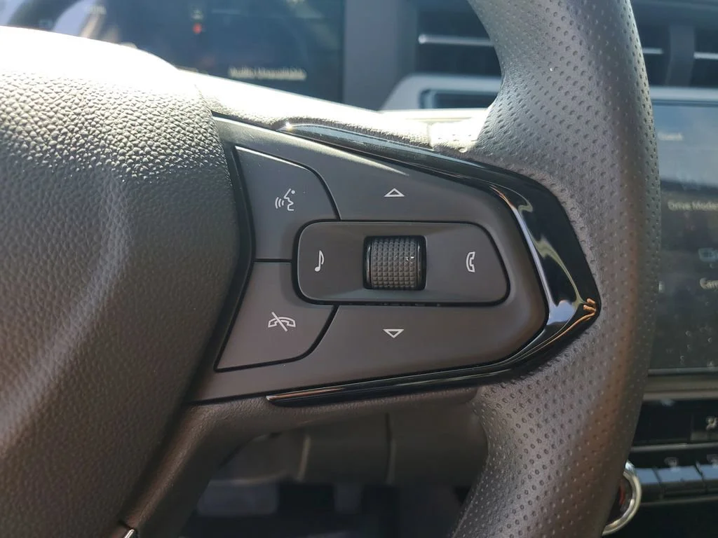 2027 Chevrolet Bolt LT - Photo 28