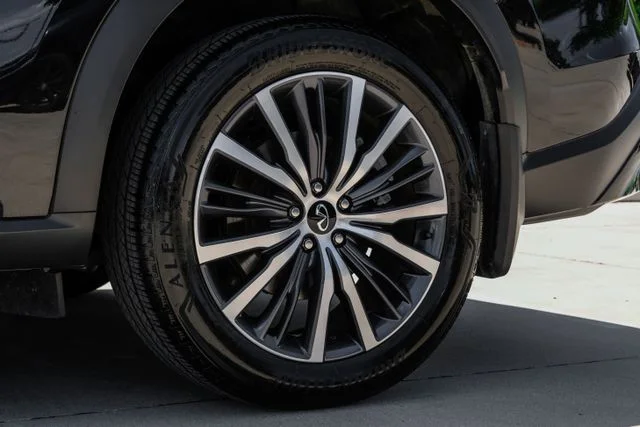Used 2022 Black INFINITI Autograph image 72