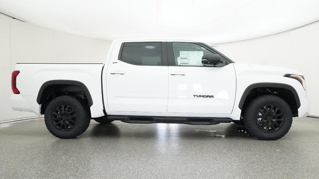 New 2026 Ice Cap Toyota SR5 image 13