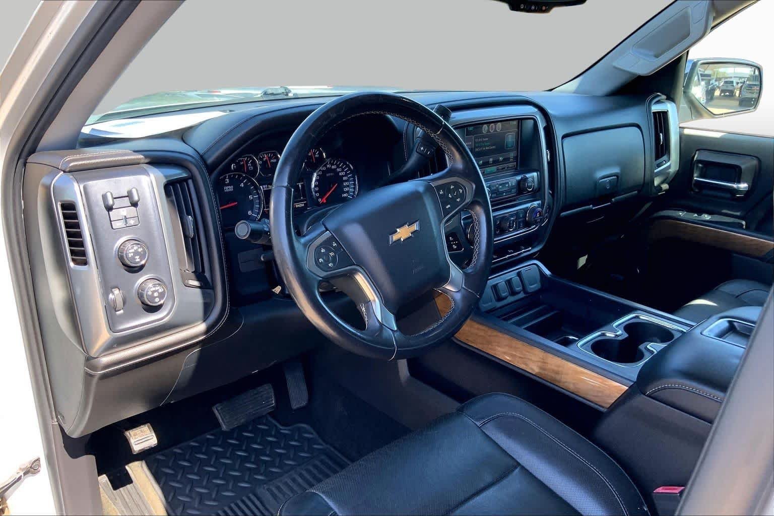 Used 2014 Silver Ice Metallic Chevrolet LTZ image 16