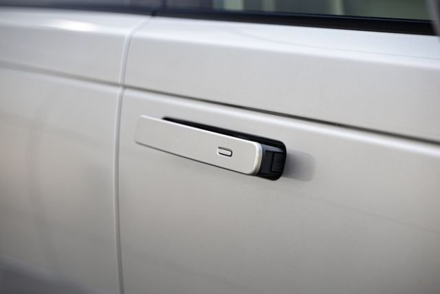 New 2026 Batumi Gold Land Rover S image 12