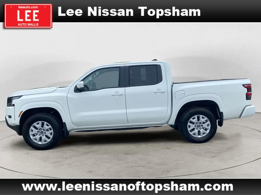 Certified Used 2023 Glacier White Nissan SV image 2
