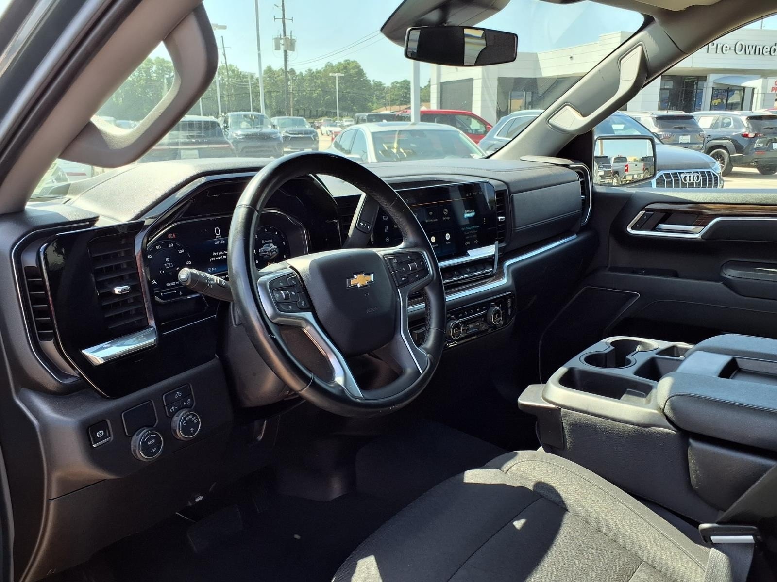 2025 Chevrolet Silverado 1500 LT - 9