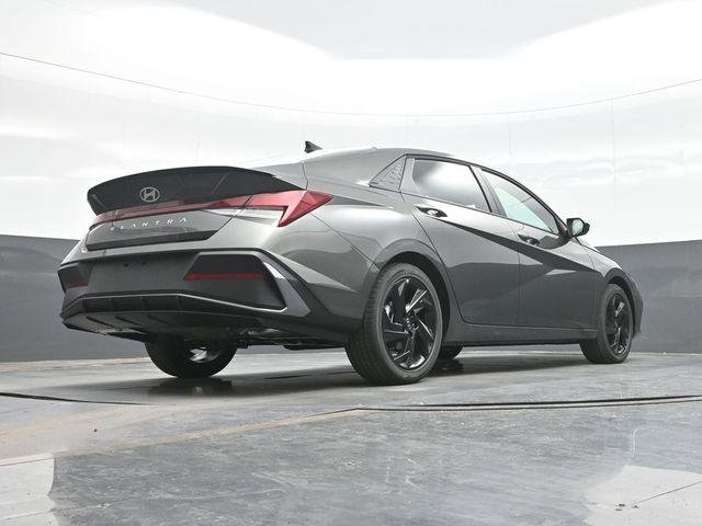 New 2026 Gray Hyundai SEL Sport Plus image 26