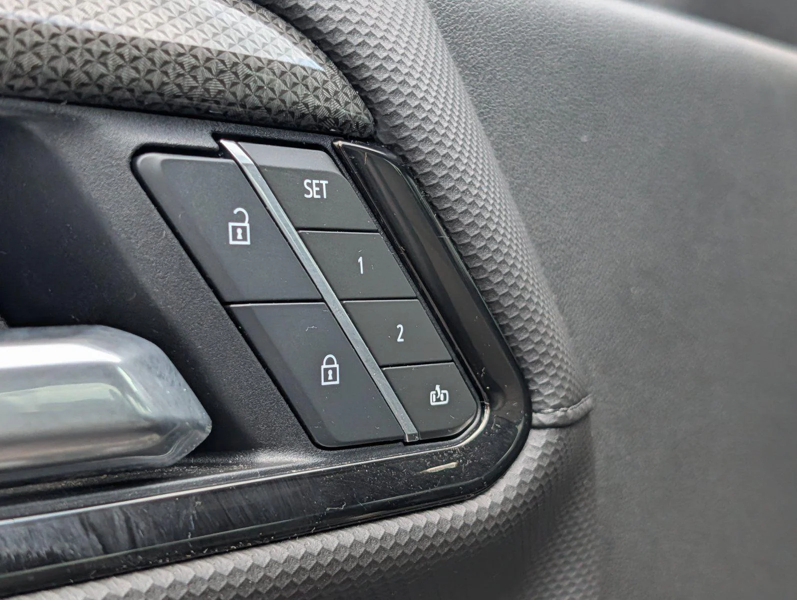 Used 2025 Black Chevrolet ZR2 image 17