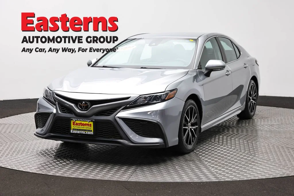 Used 2023 Silver Toyota SE image 1