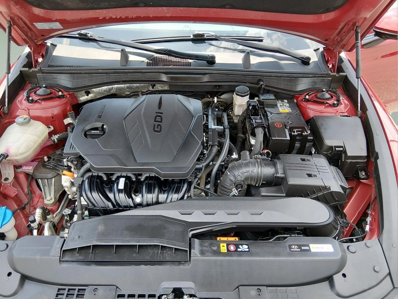 Used 2025 Ultimate red Hyundai SEL image 14