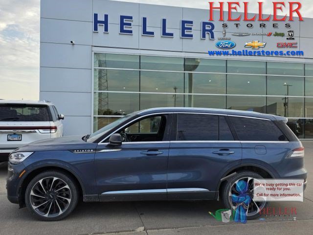 Used 2020 Blue Lincoln Reserve image 1