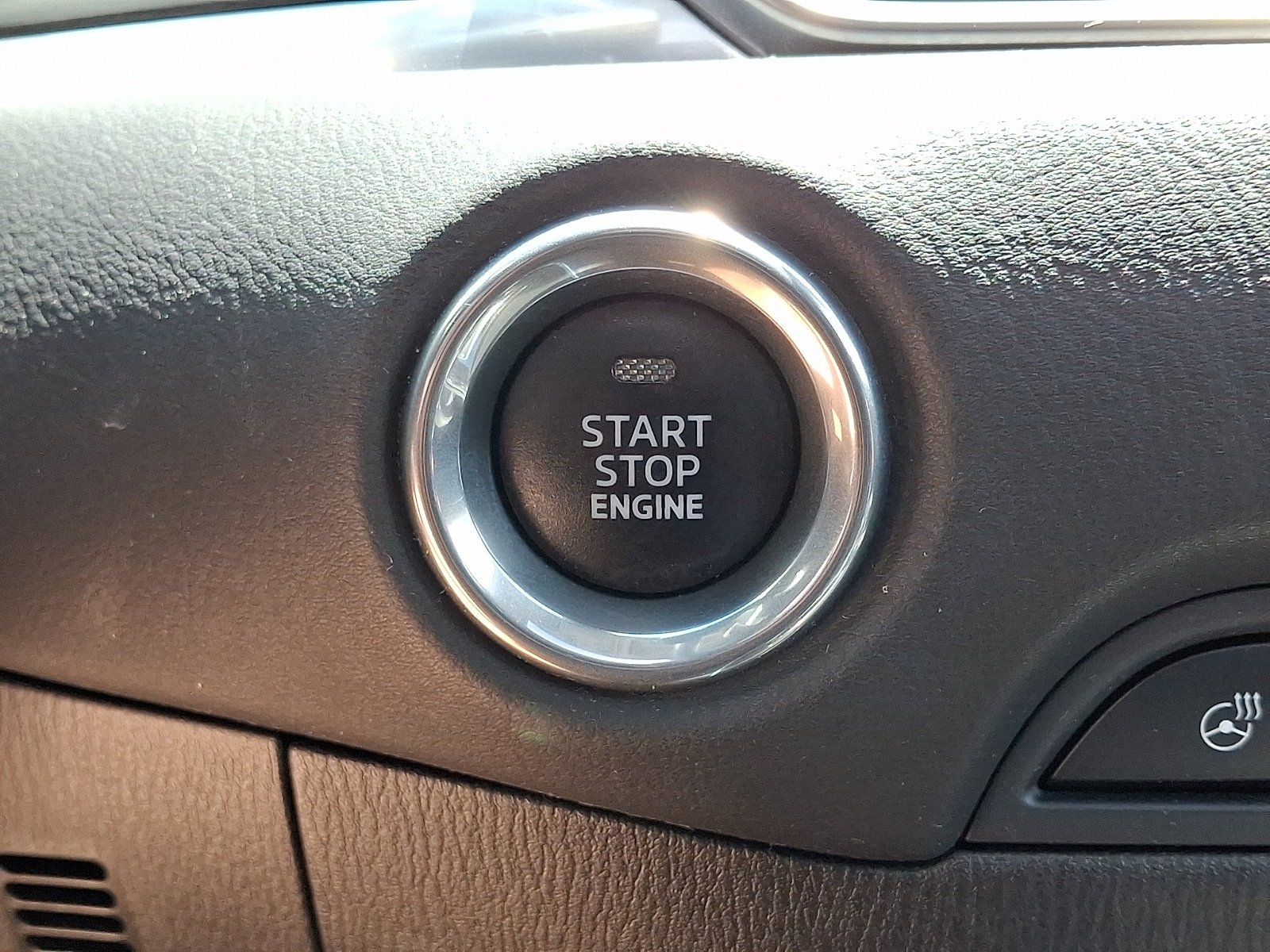 Used 2020 Machine Gray Metallic Mazda Grand Touring image 26