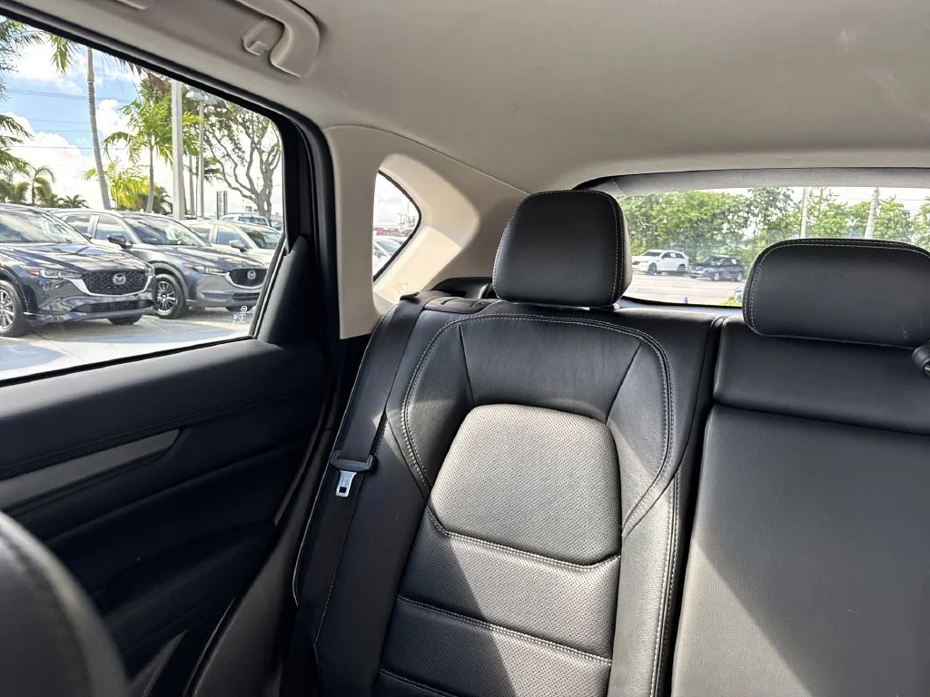 Used 2024 Quartz Metallic Mazda 2.5 S Preferred Package image 17