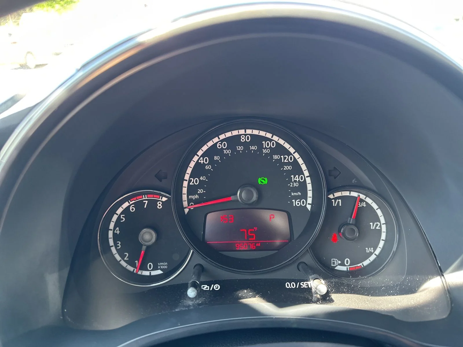 Used 2013  Volkswagen 2.5L image 32