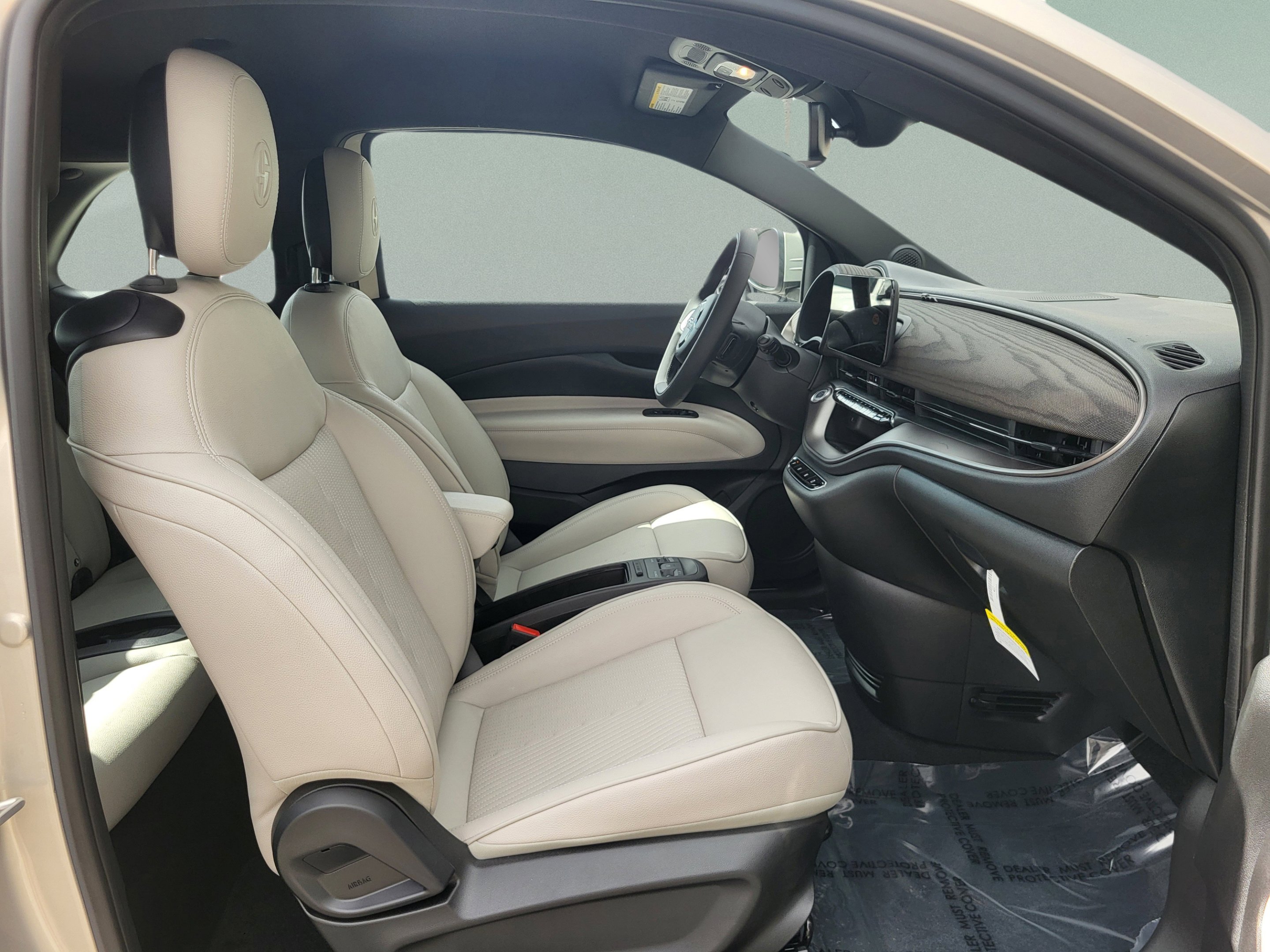 2025 FIAT 500e Base - Photo 40