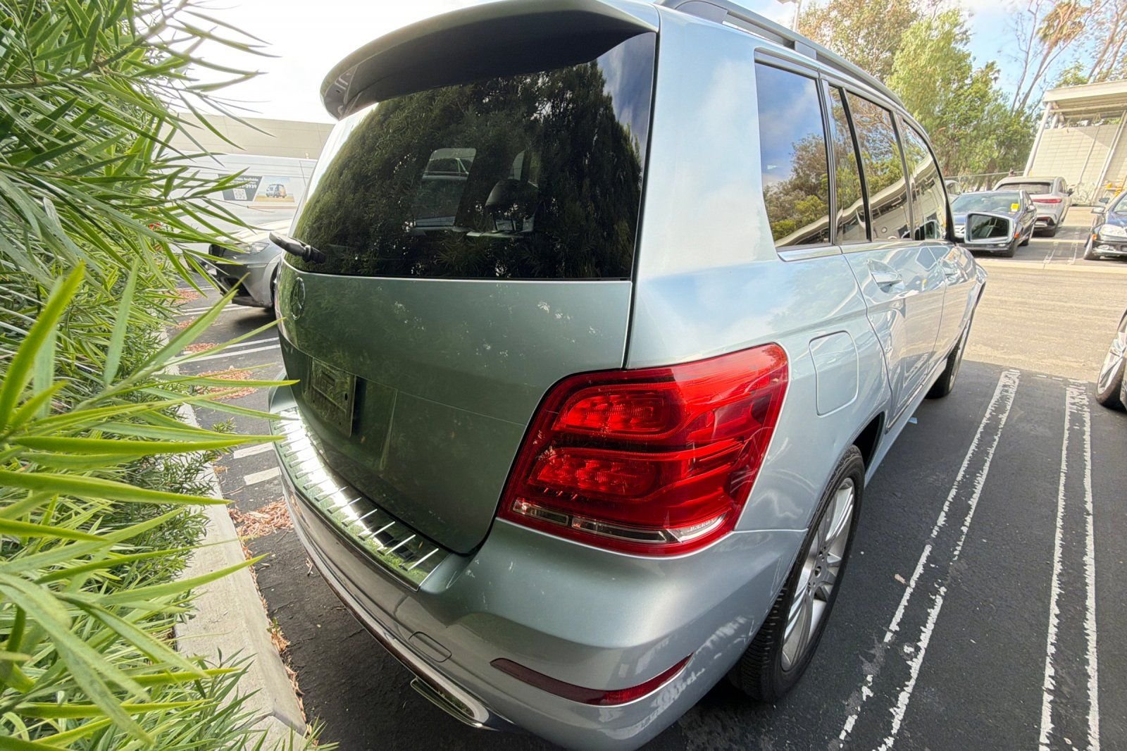Used 2013 Silver Mercedes-Benz GLK 350 image 9