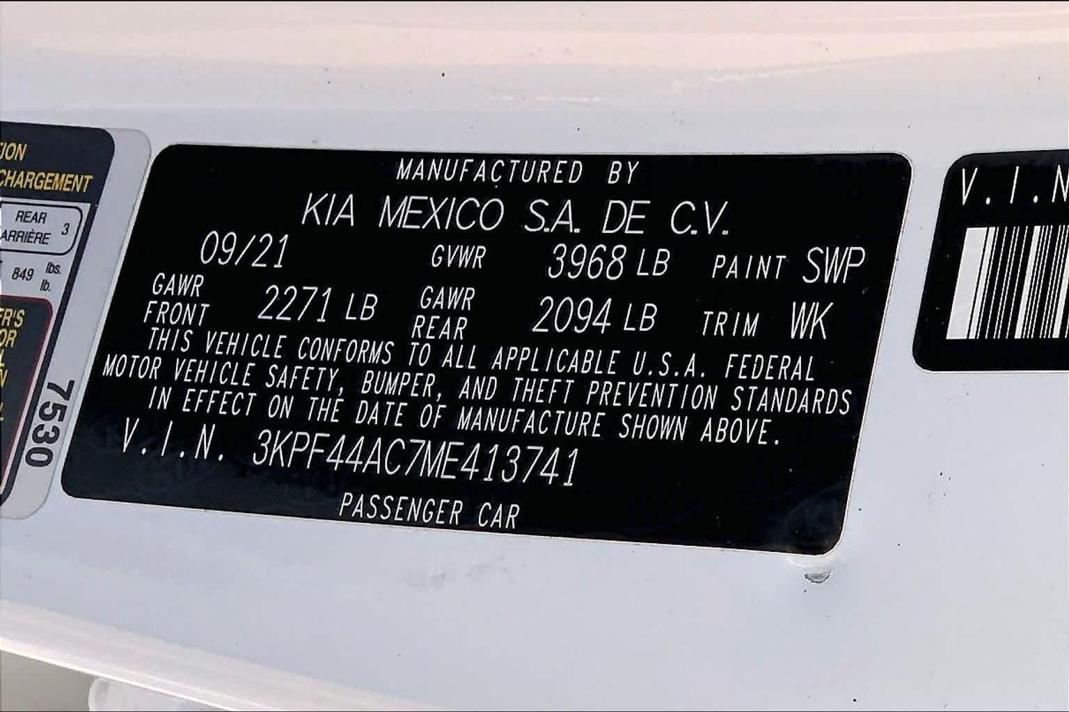 Used 2021 Snow White Pearl Kia GT image 34