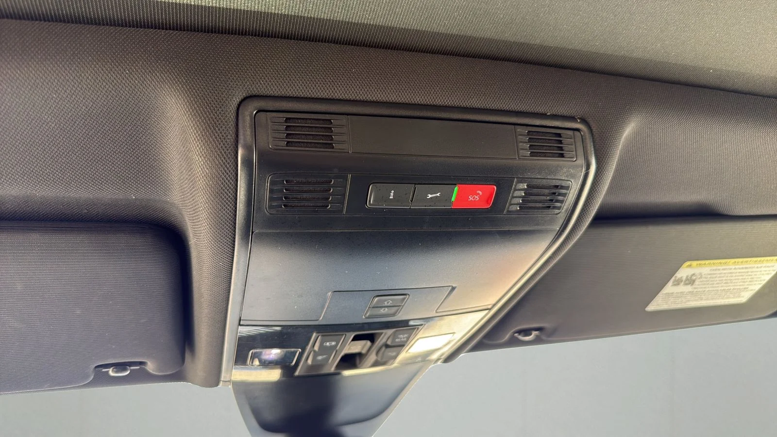 Used 2024  Volkswagen 2.0T SEL R-Line image 22