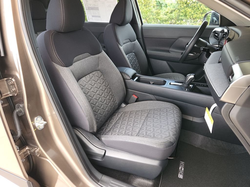 2026 Nissan KICKS SV - Photo 12