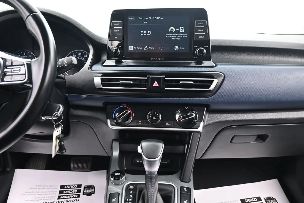 Used 2021 Gray Kia S image 21