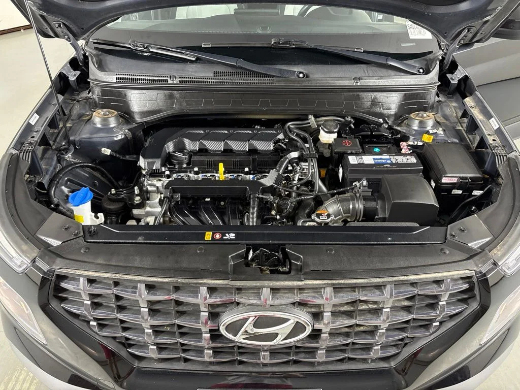 Used 2025 Black Hyundai SEL image 40