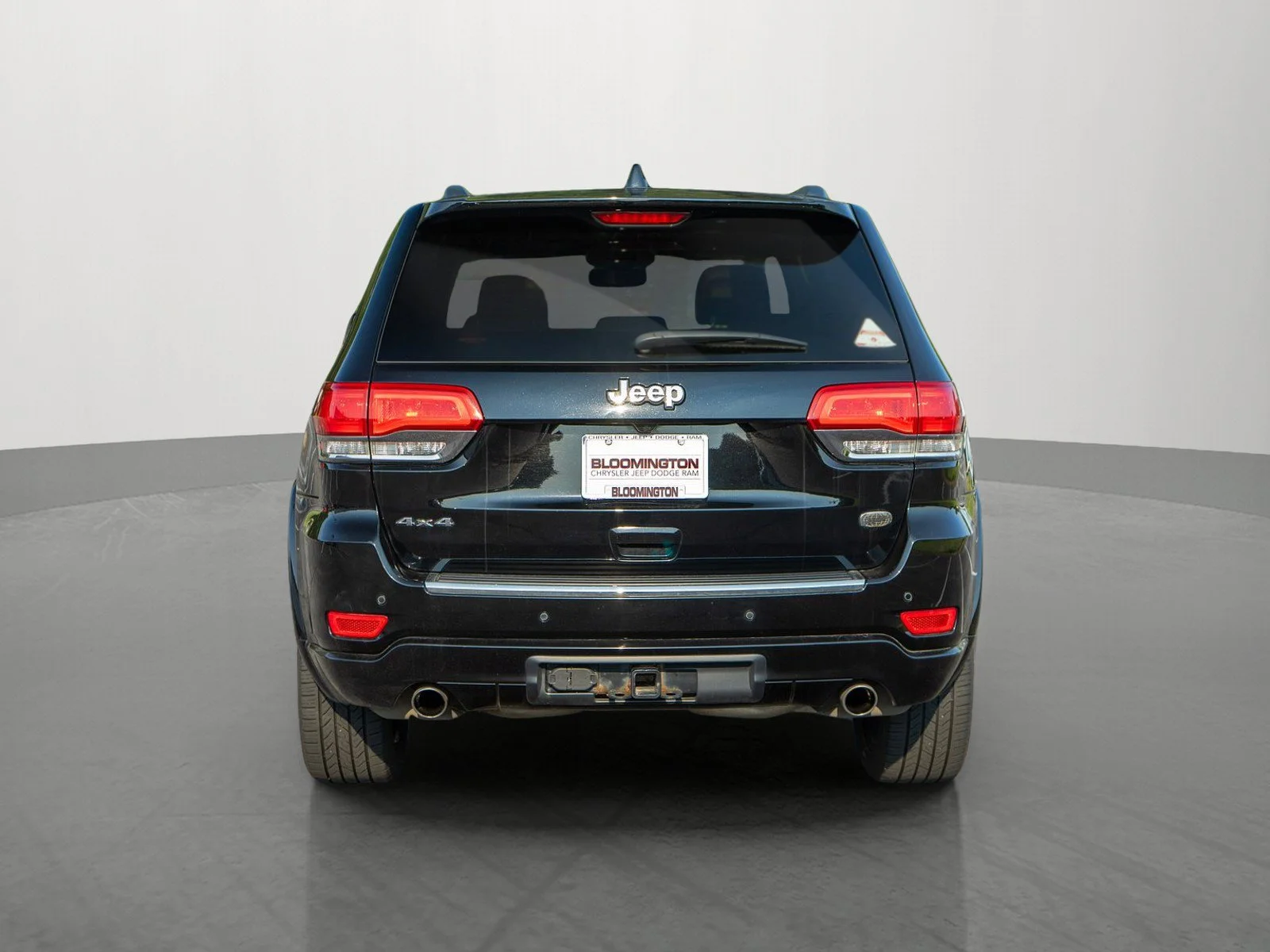 Used 2020 Diamond Black Crystal Pearlcoat Jeep Overland image 6