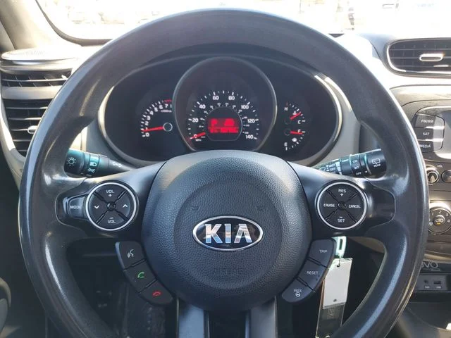 Used 2014 Silver Kia Plus image 22