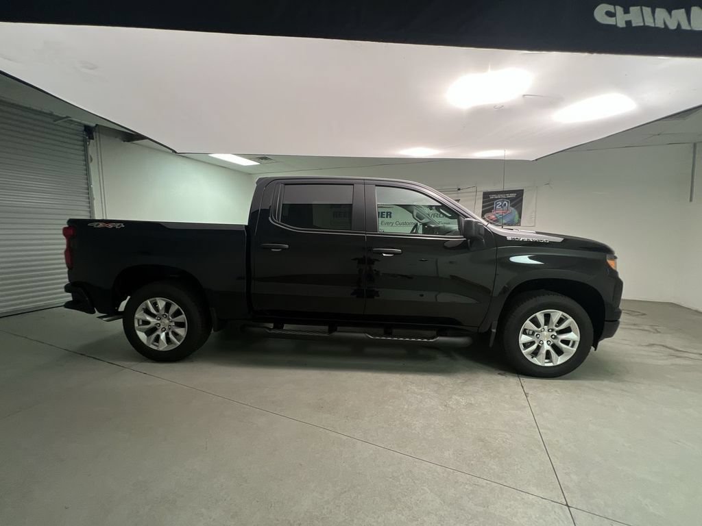 2026 Chevrolet Silverado 1500 Custom - Photo 9