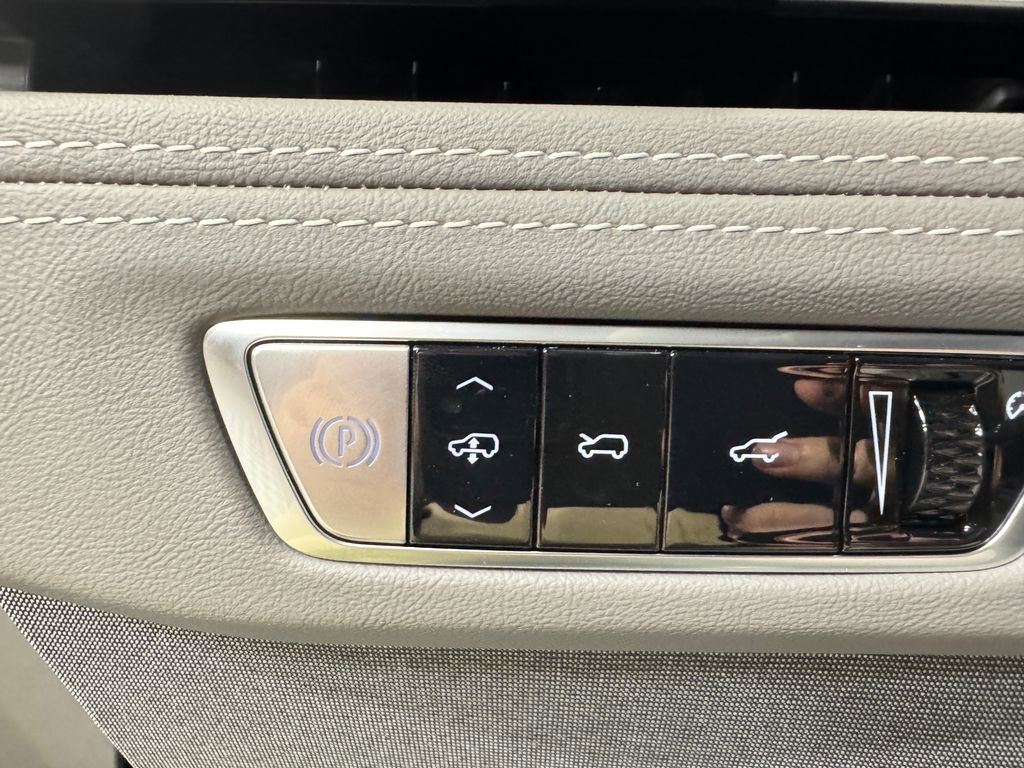 2026 Cadillac Escalade IQL Sport - Photo 28