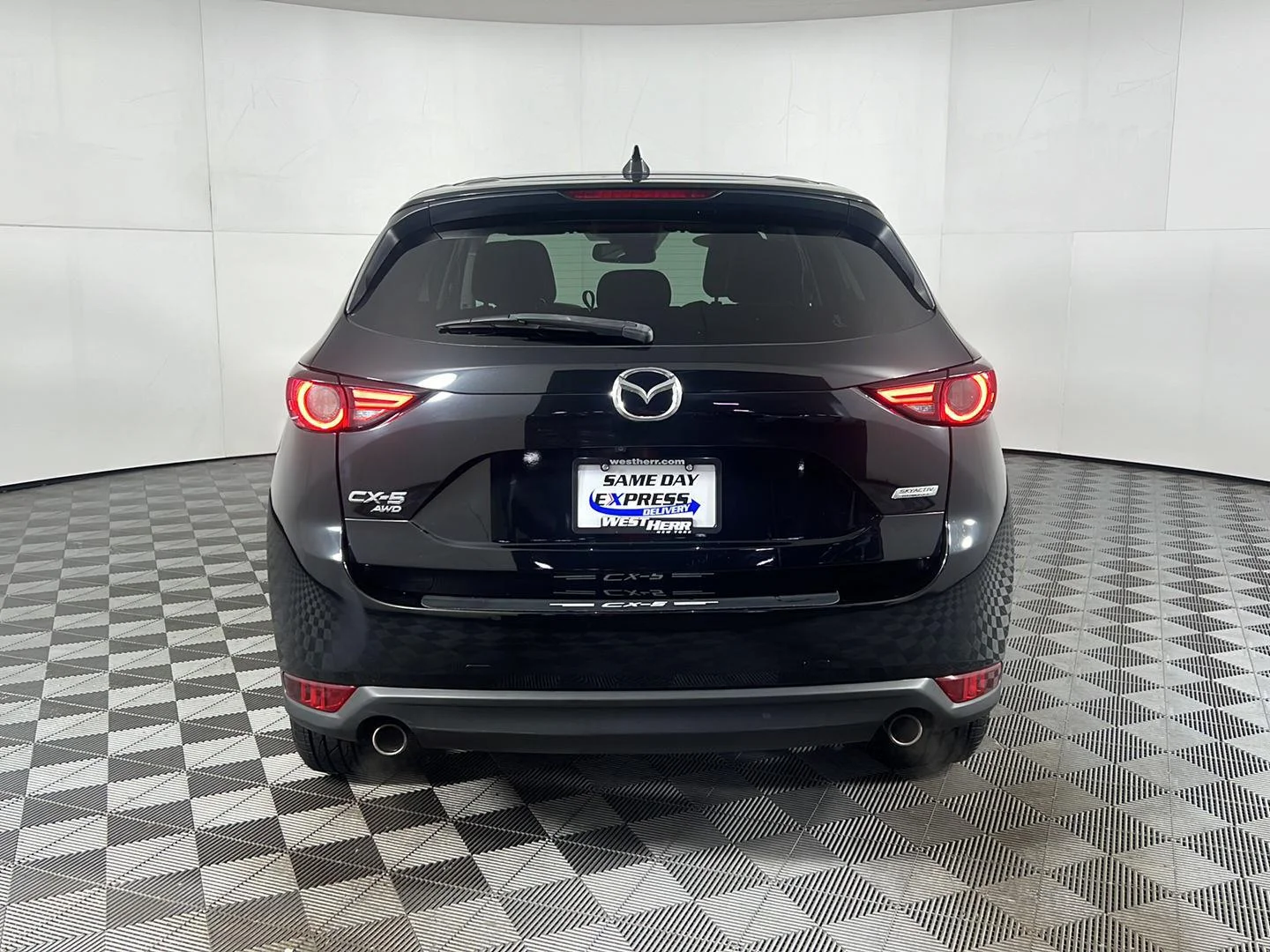 Used 2019 Jet Black Mica Mazda Grand Touring image 12