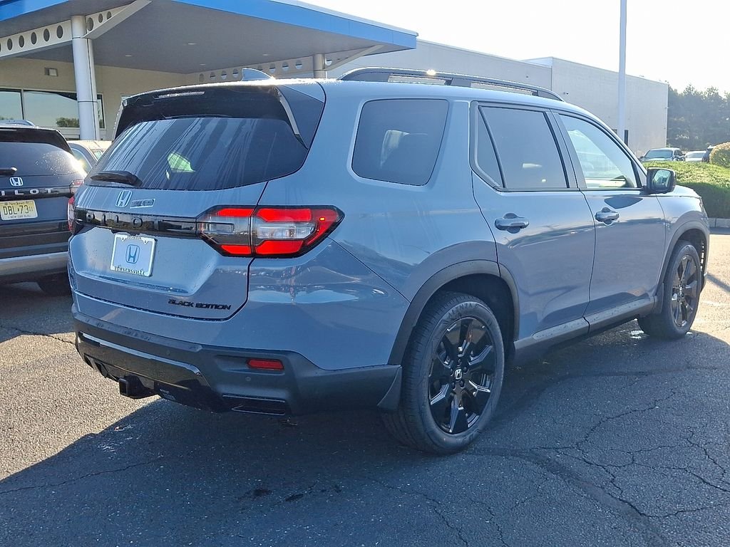 New 2026 Sonic Gray Pearl Honda Black Edition image 4