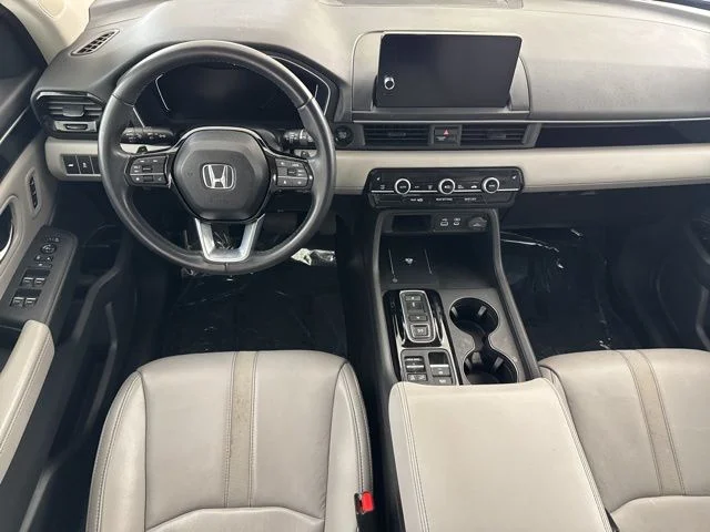 Used 2023 White Honda EX-L image 22