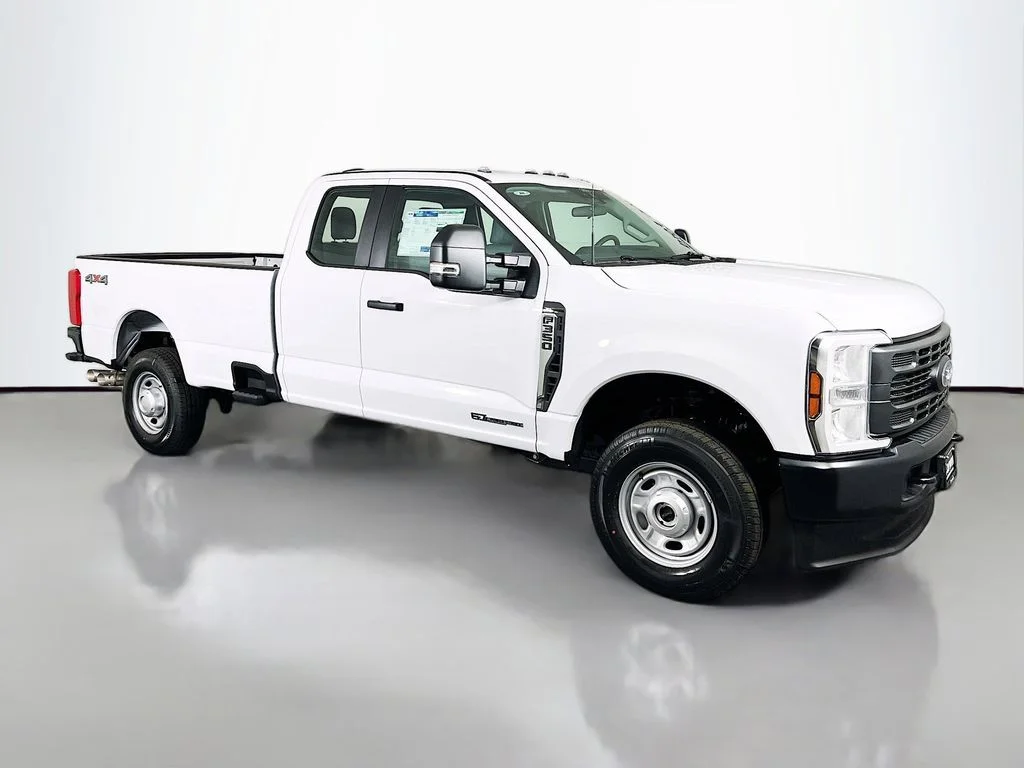 2026 Ford F-350 XL 4x4 SuperCab 8' Box SRW's photo