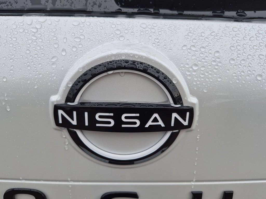 New 2026 Everest White Pearl TriCoat Nissan Dark Armor™ image 5