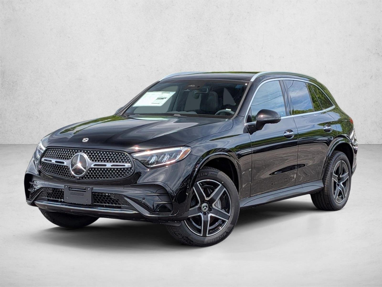 New 2026 Black Mercedes-Benz GLC300 image 1