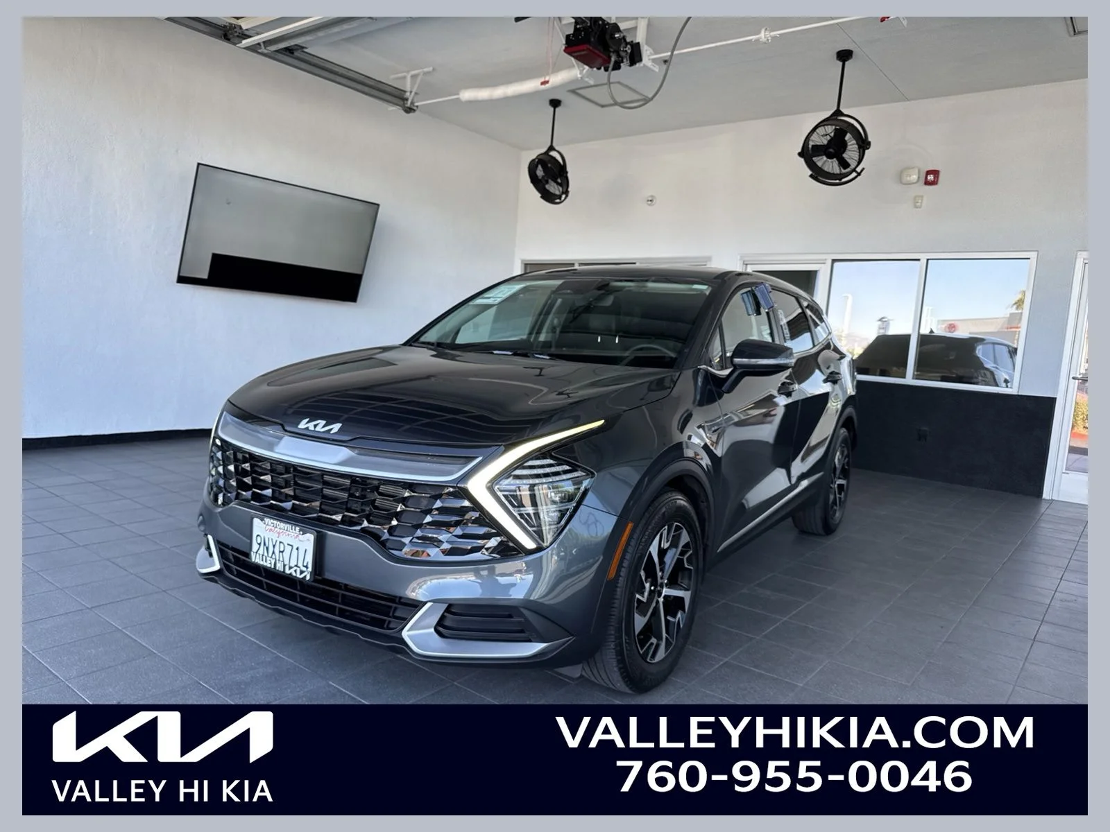 Certified Used 2025 Gravity Gray Kia EX image 1