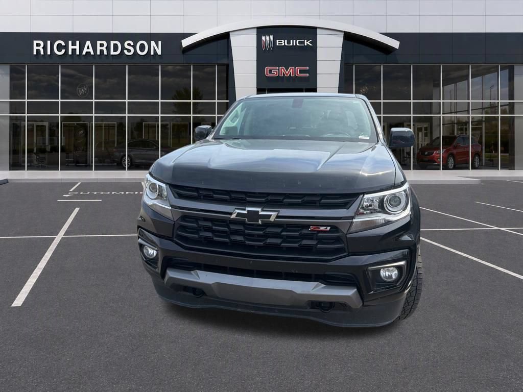 Used 2022 Black Chevrolet Z71 image 20