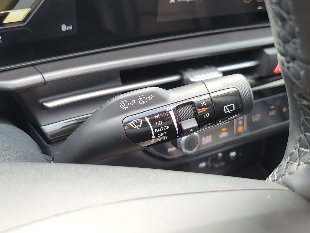 New 2027 Wolf Gray Kia SX Prestige image 30