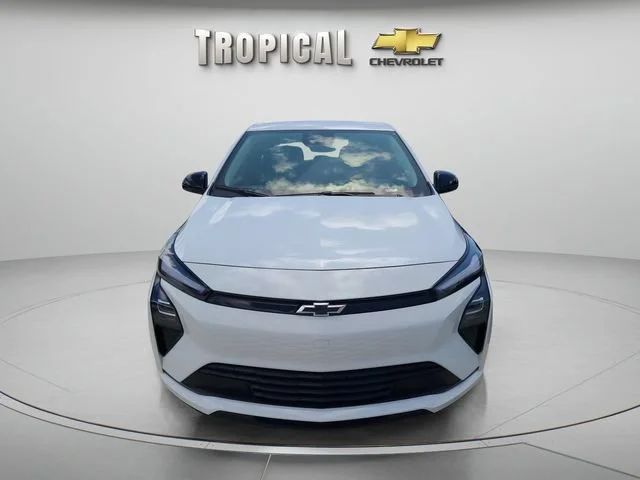 New 2027 Summit White Chevrolet LT image 8