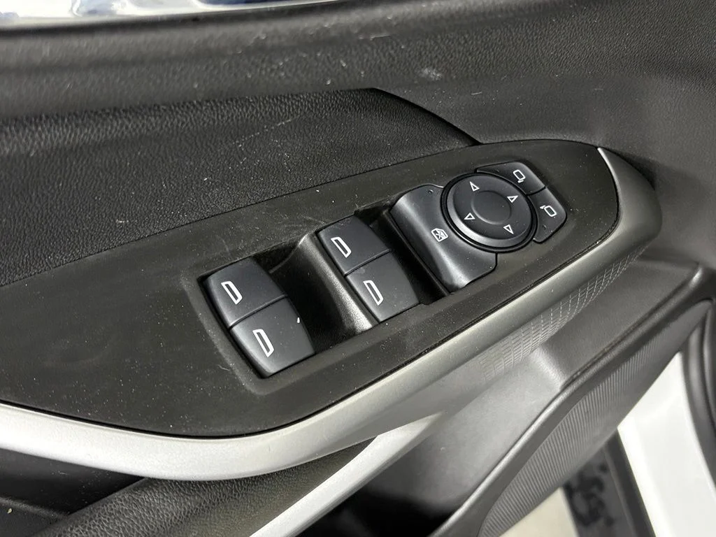 Used 2024 White Chevrolet 1RS image 17