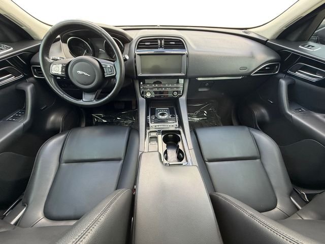 Used 2020  Jaguar 25t Premium image 12