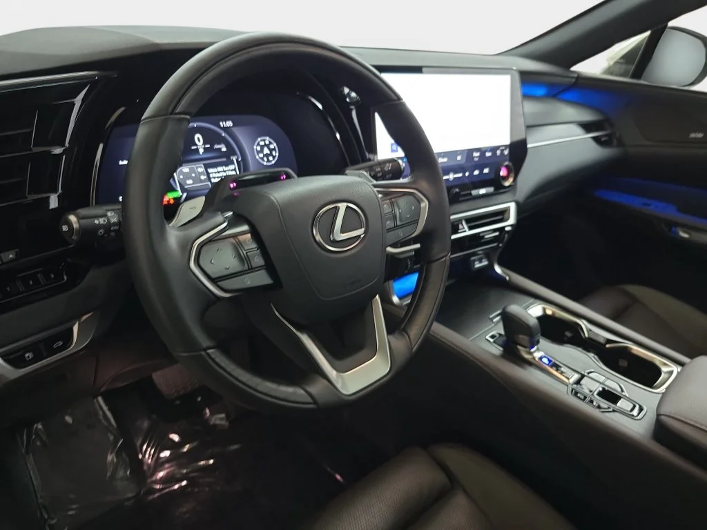 Certified Used 2025 EMINENT WHITE PEARL Lexus 450h+ Luxury image 15