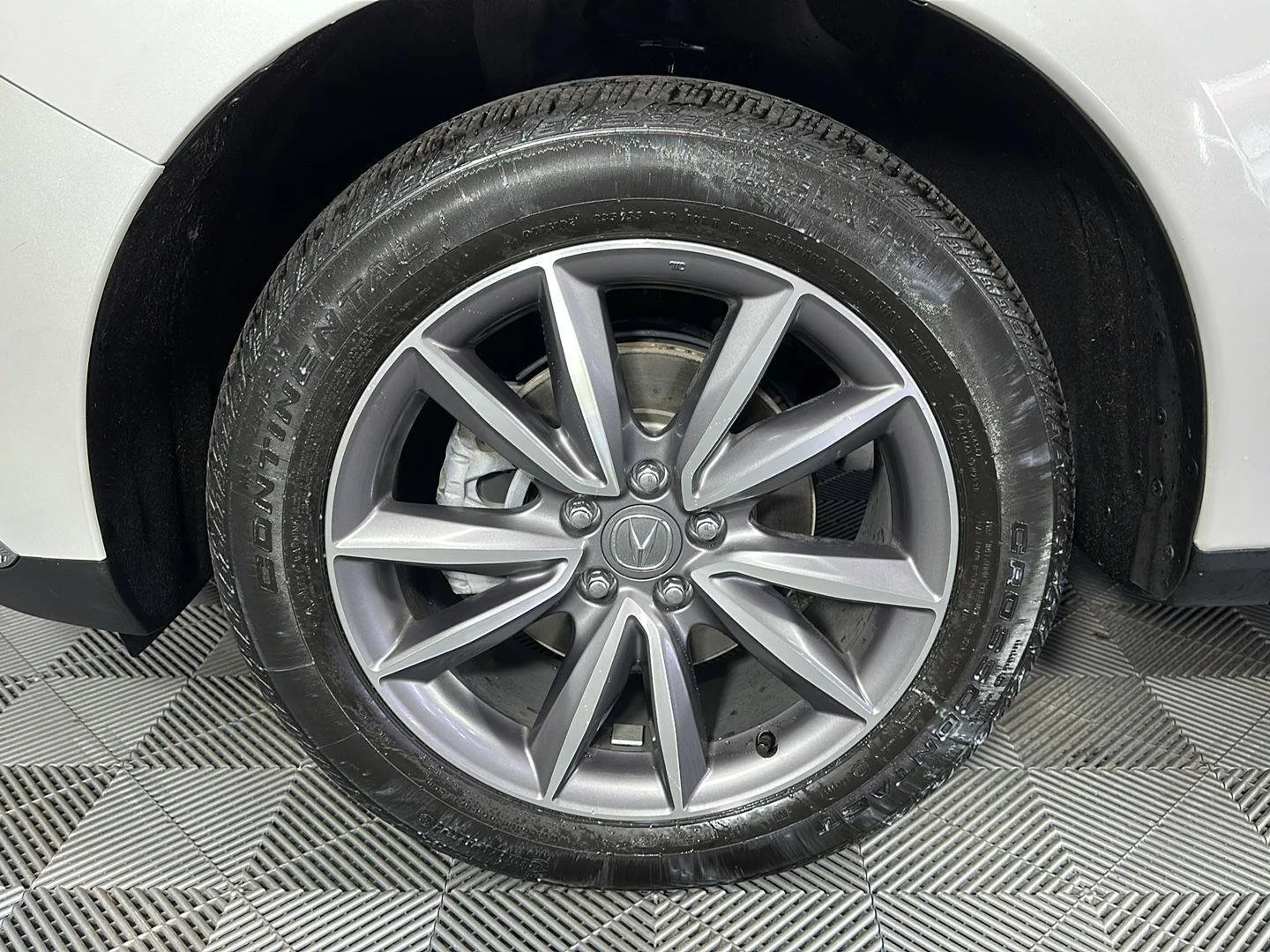 Certified Used 2024 Platinum White Pearl Acura SH-AWD TECH image 36