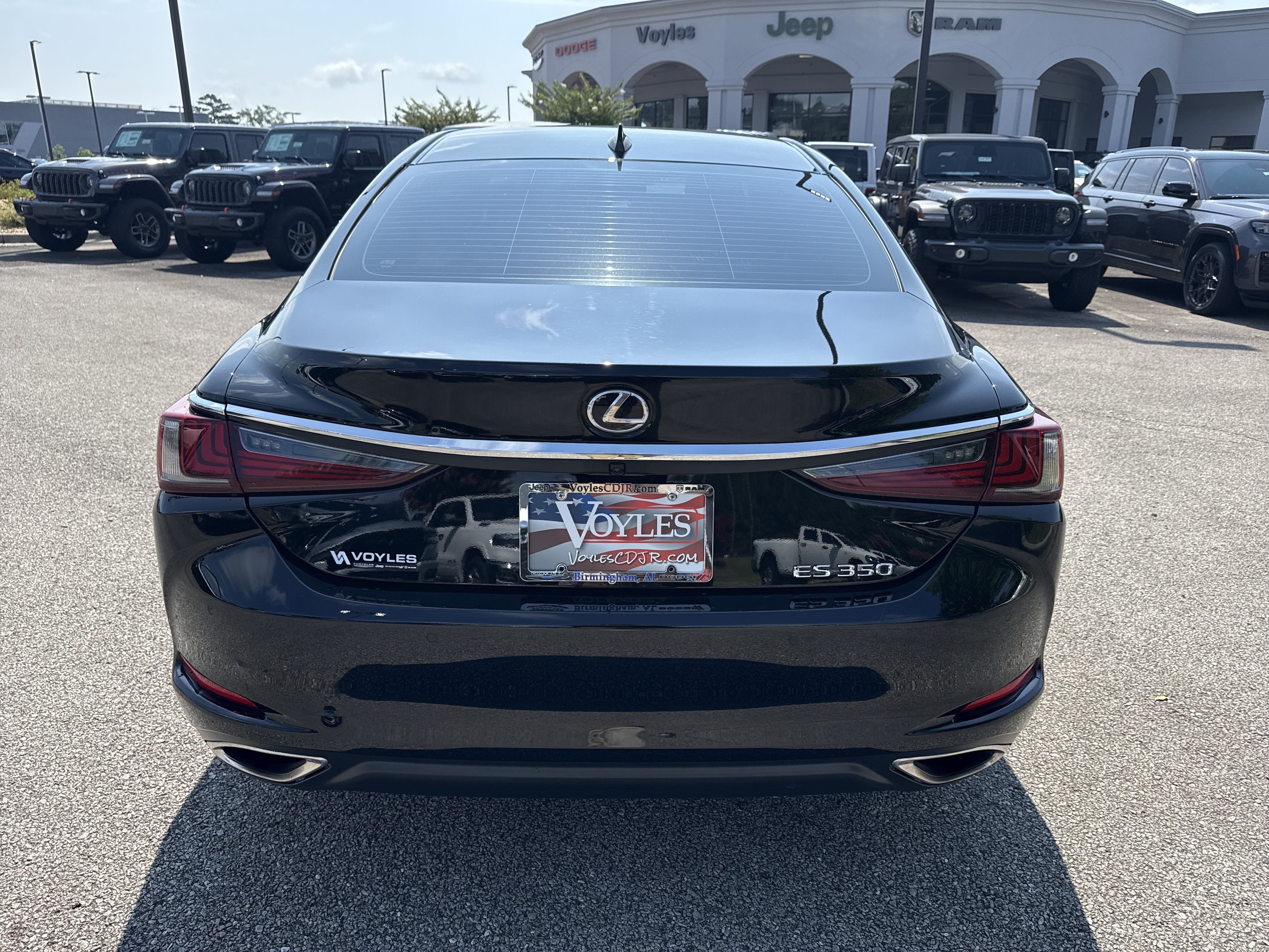 Used 2020 Black Lexus ES 350 image 6