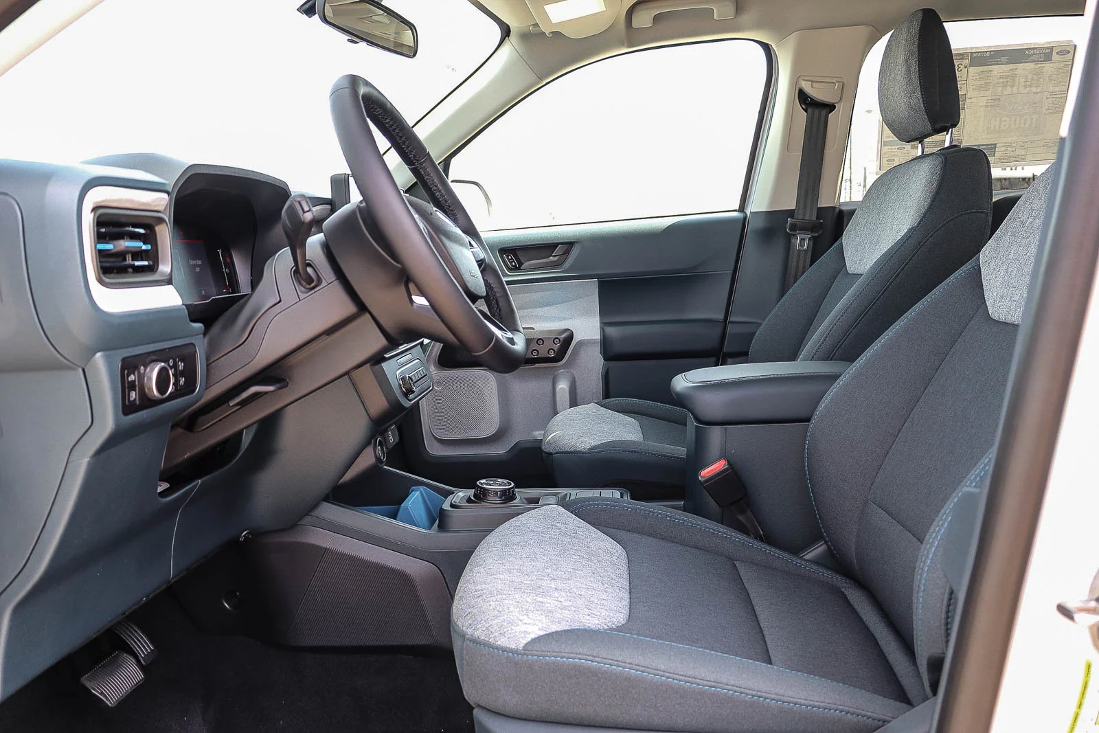 New 2026 Azure Gray Metallic Ford XLT image 19
