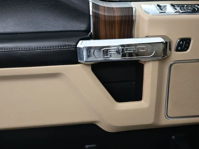 Used 2015 White Ford Lariat image 8