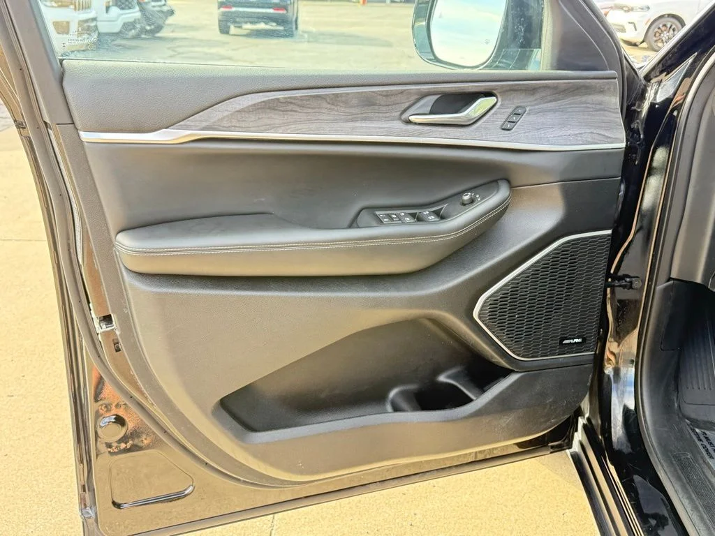 Used 2024 Black Jeep Limited image 13
