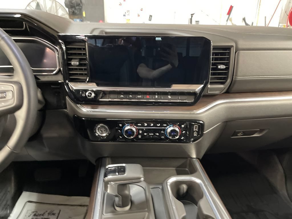 Used 2023 Titanium Rush Metallic GMC SLT image 19