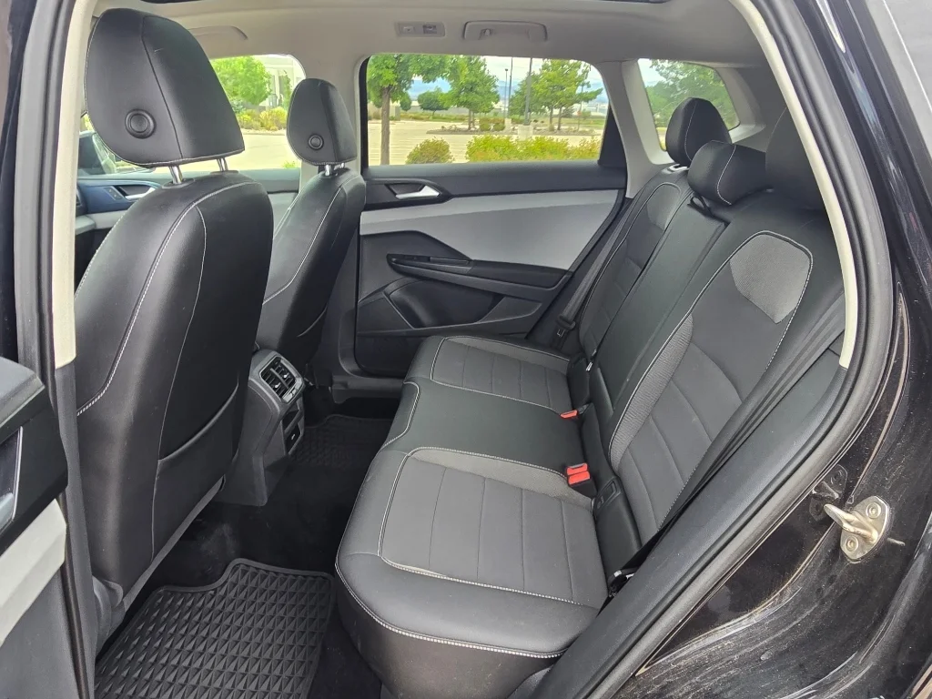 Used 2023 Deep Black Pearl Volkswagen SE image 15