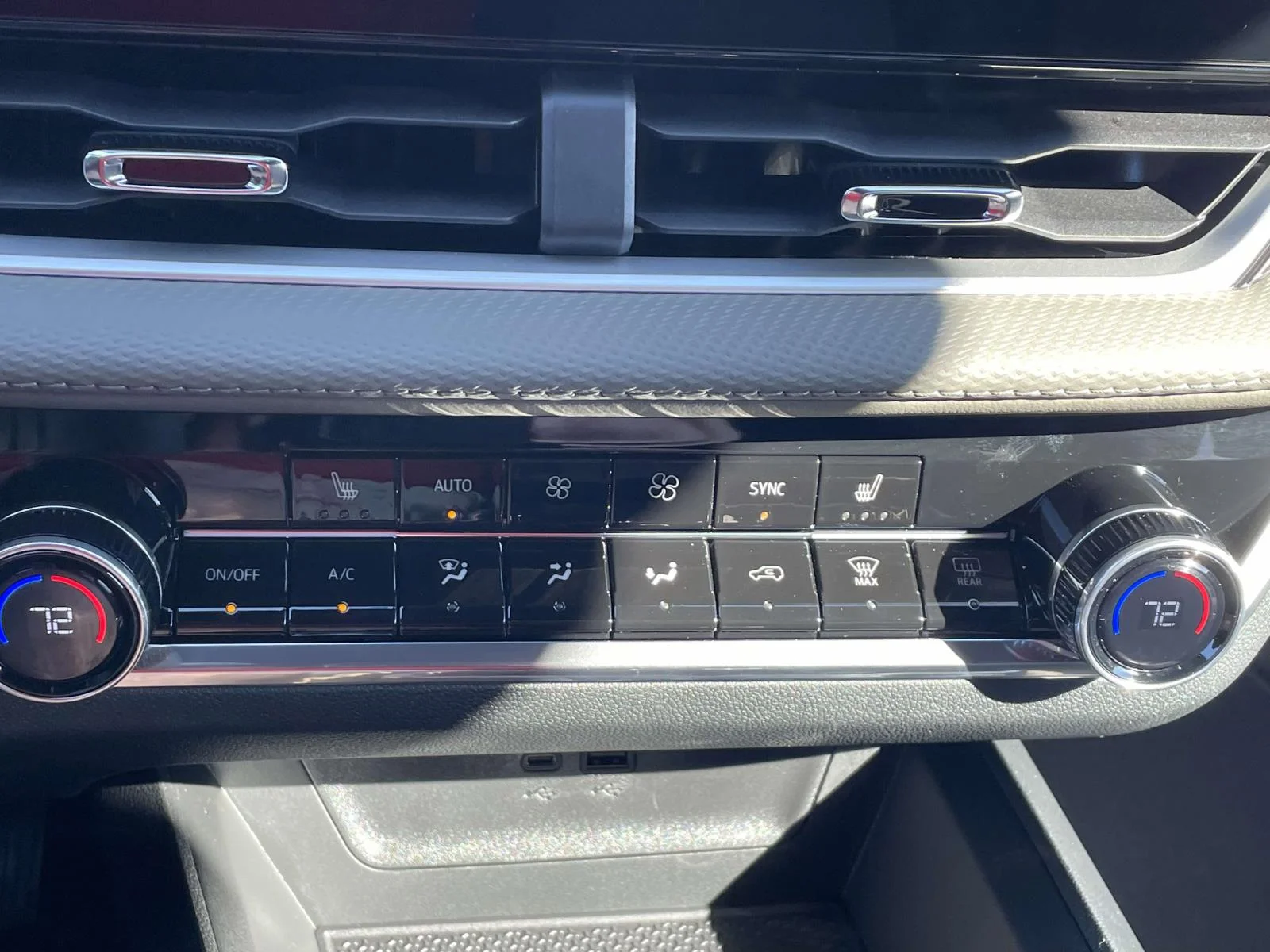 New 2027 Sterling Gray Metallic Chevrolet LT image 22